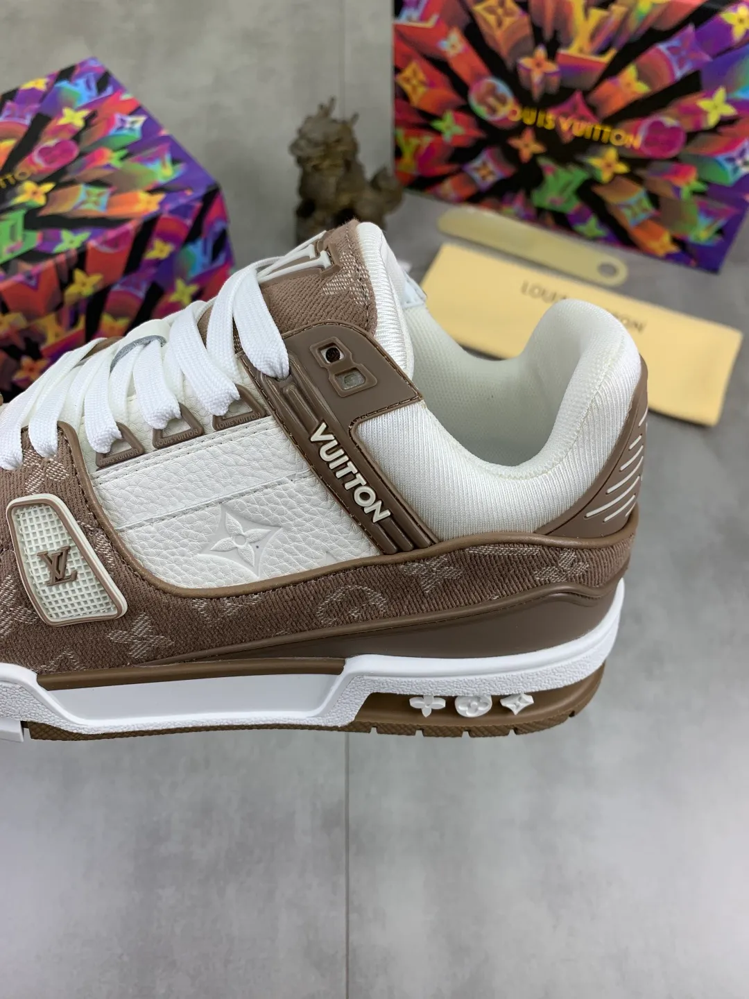 Men's men's shoes 💰P560 new style 💶【LOUIS VUITTON) (original order) new style 🍀LV Louis Vuitton *——LV classic trendy shoes! Made of imported original cowhide and water-dyed cowhide lining. The latest original wear-resistant rubber combination outsole! High quality products! Multiple colors available, code number: 35-46